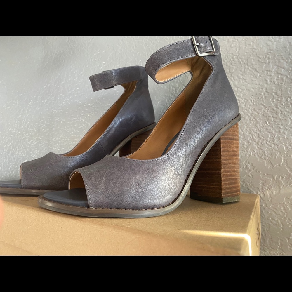 Block Heels - image 1